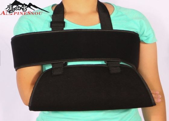 CHINA Estilingue quebrado ortopédico do braço da fratura da cinta médica do apoio do ombro com certificação do CE fornecedor